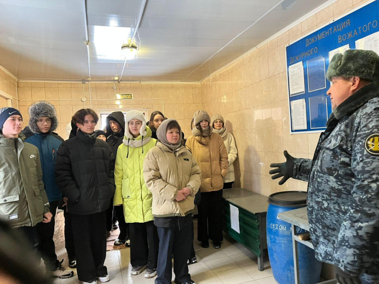 Посещение городка служебного собаководства.
